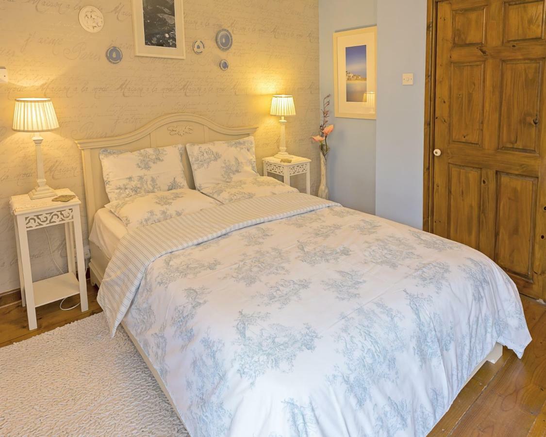 Sweetwater Farm Bed & Breakfast Пензанс Екстериор снимка