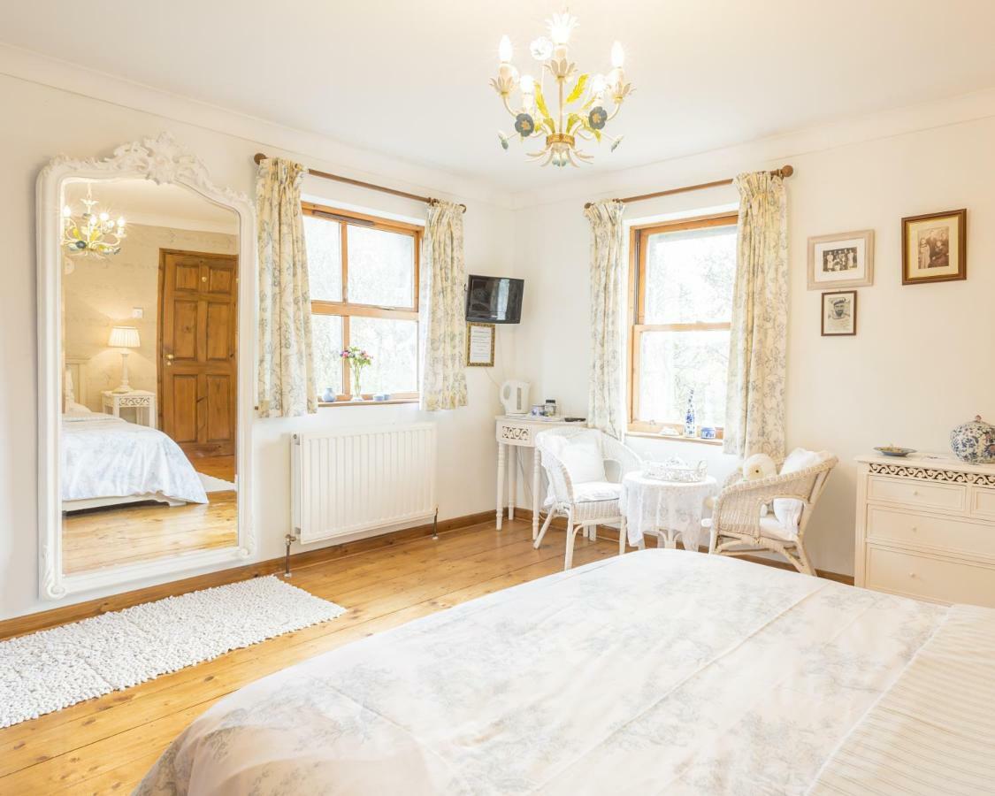 Sweetwater Farm Bed & Breakfast Пензанс Екстериор снимка
